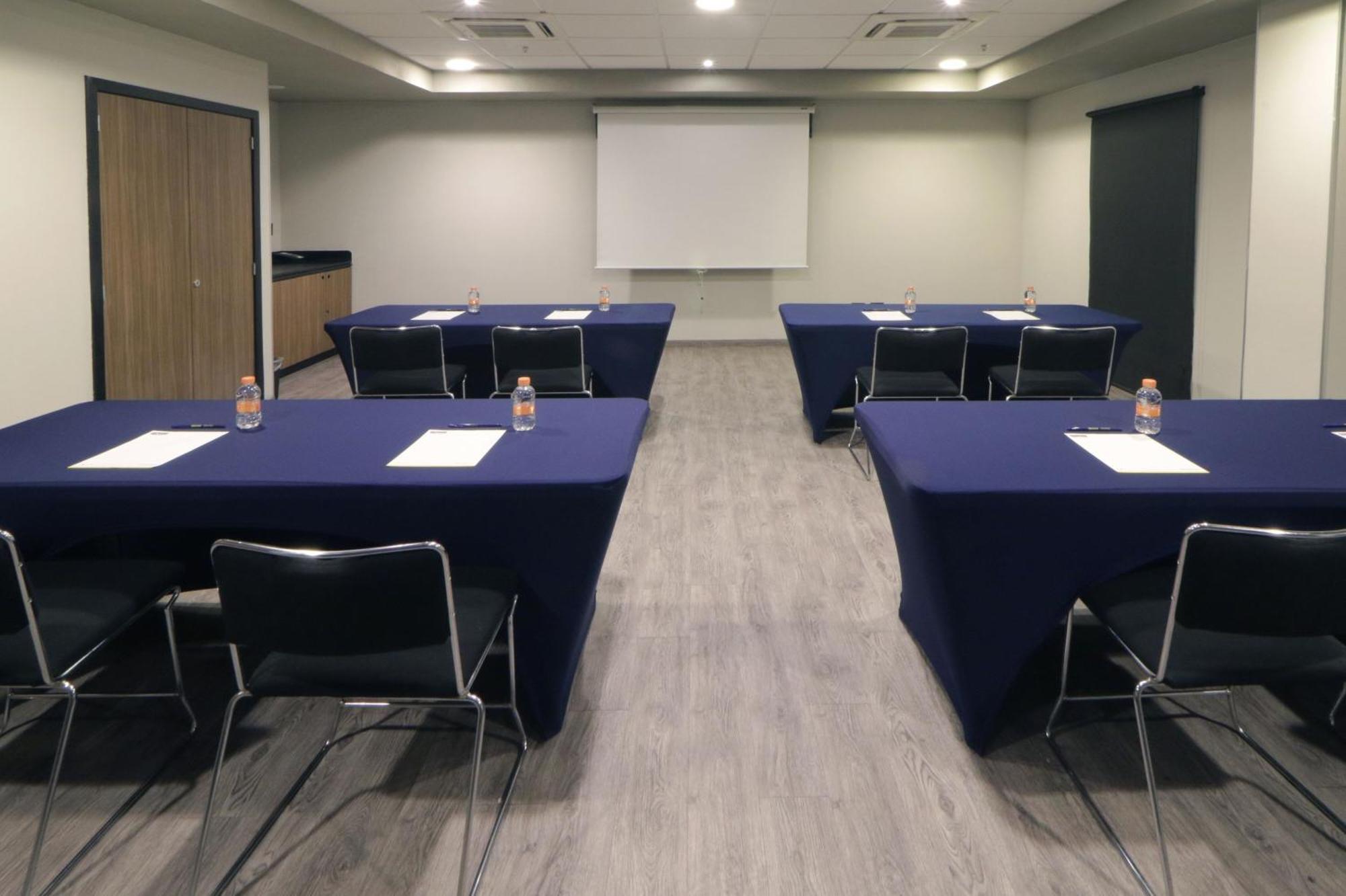 City Express Plus By Marriott Cali Colombia Ngoại thất bức ảnh